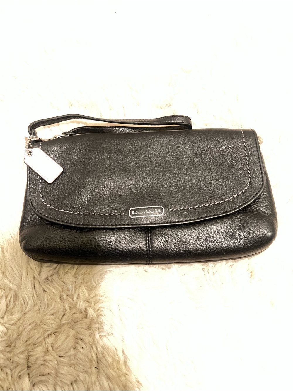 Vintage Coach Park black pebbled, leather clutch/wristlet/wallet.